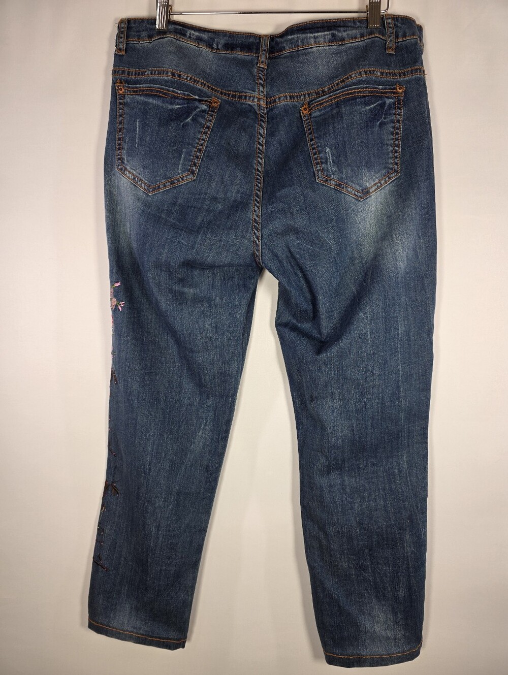 V Cristina Embroidered Floral Jeans Size 14 Boho Rhinestone Denim - Picture 5 of 11